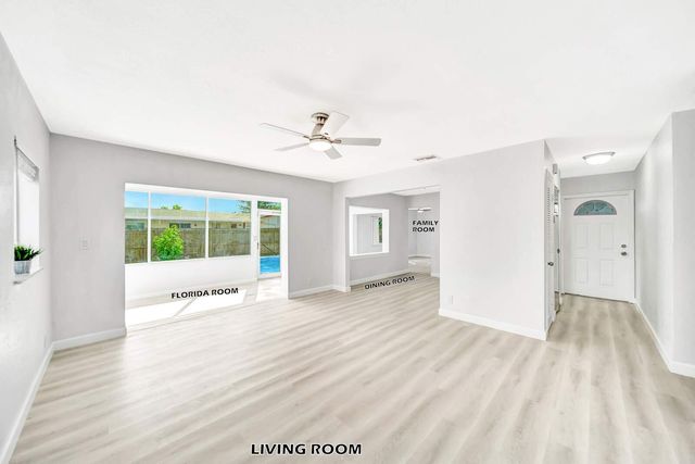 6812 Rio Pinar, North Lauderdale, FL 33068