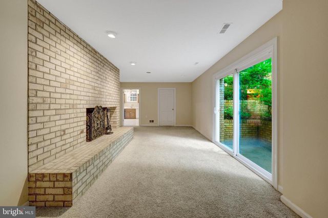 1468 HIGHWOOD DR, Mclean, VA 22101