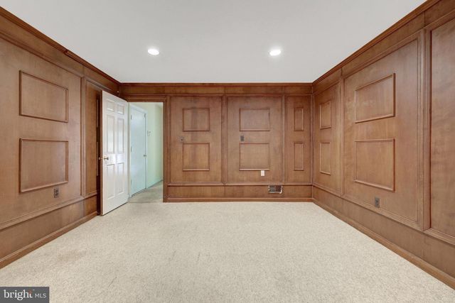 1468 HIGHWOOD DR, Mclean, VA 22101