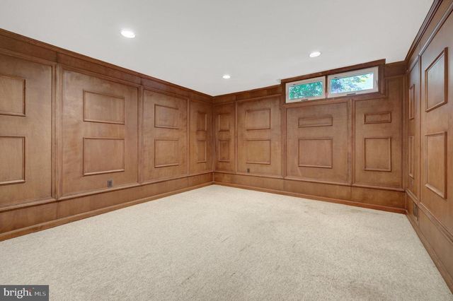 1468 HIGHWOOD DR, Mclean, VA 22101