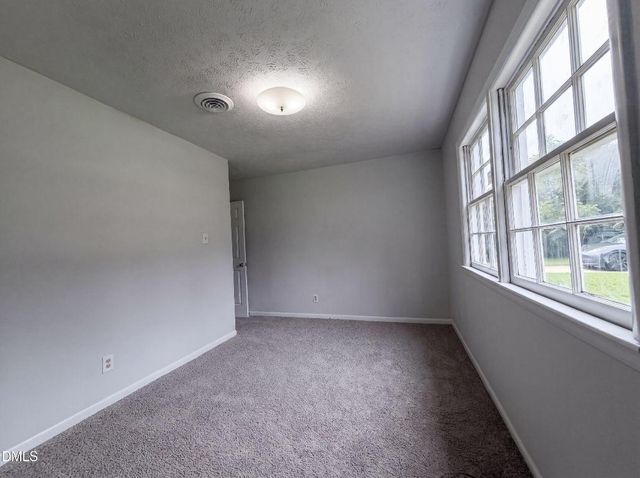6616 Amanda Circle, Fayetteville, NC 28304