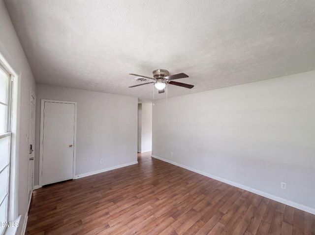 6616 Amanda Circle, Fayetteville, NC 28304