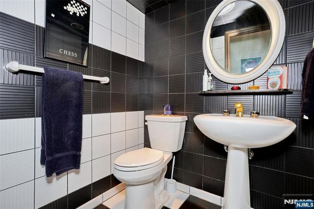 245 Highland Avenue, Wood Ridge, NJ 07075