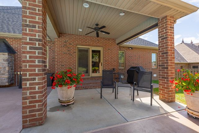 3953 E Windsmore Drive, Springfield, MO 65802