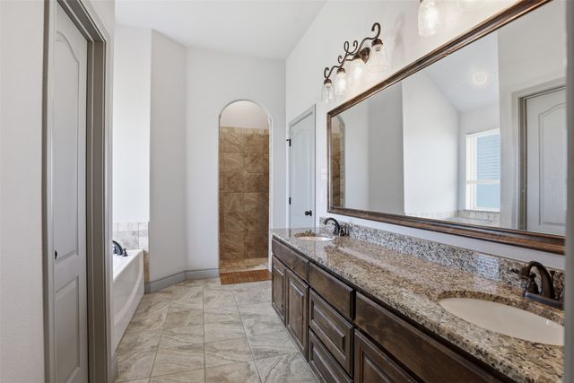 115 Mike Thornton Court, Weatherford, TX 76088