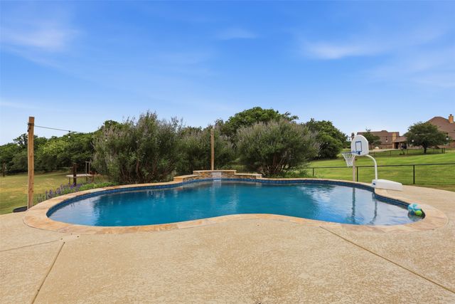 115 Mike Thornton Court, Weatherford, TX 76088