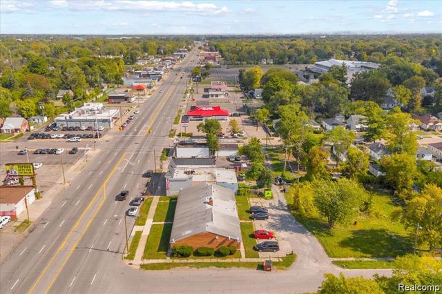 18541 Plymouth Road, Detroit, MI 48228