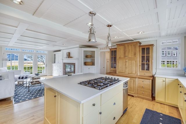 506 Paines Creek Rd, Brewster, MA 02631