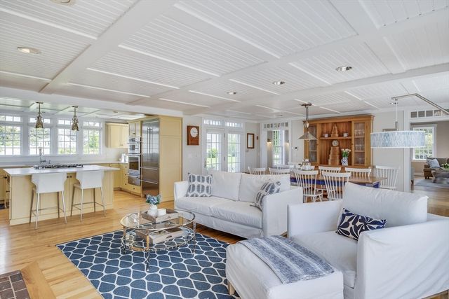 506 Paines Creek Rd, Brewster, MA 02631