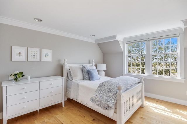 506 Paines Creek Rd, Brewster, MA 02631