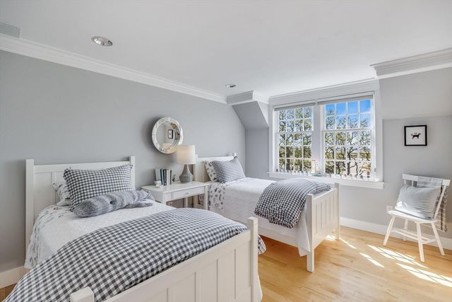 506 Paines Creek Rd, Brewster, MA 02631