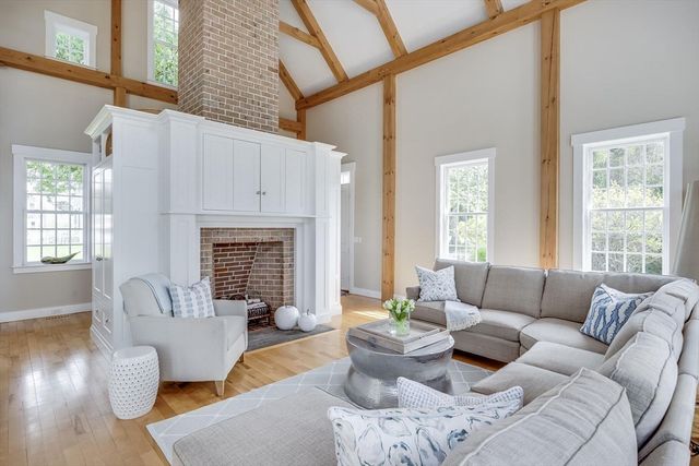 506 Paines Creek Rd, Brewster, MA 02631