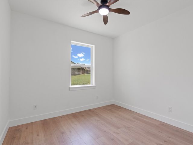 799 Blue Fathom Drive, Runaway Bay, TX 76426