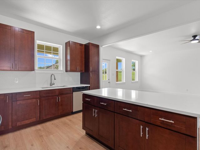 799 Blue Fathom Drive, Runaway Bay, TX 76426