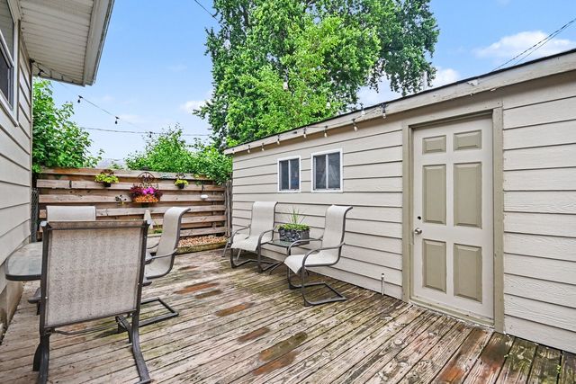 901 Brookwood Street, Bensenville, IL 60106