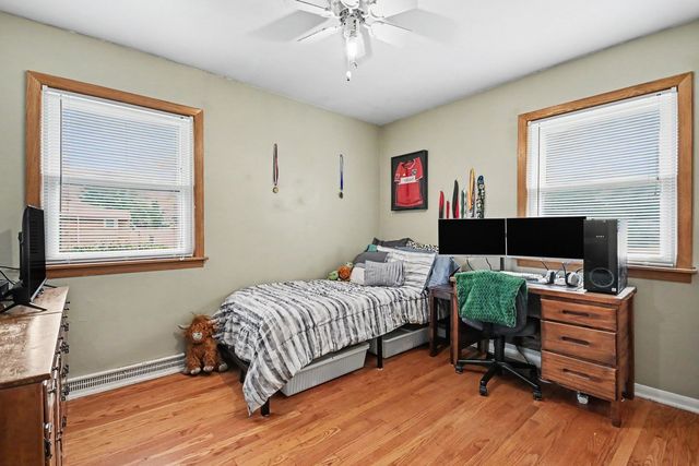 901 Brookwood Street, Bensenville, IL 60106