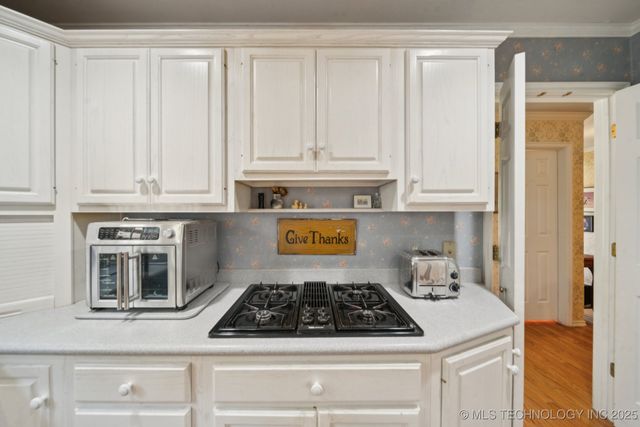 2290 E 151st Street S, Bixby, OK 74008