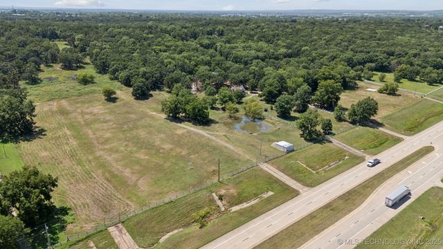 2290 E 151st Street S, Bixby, OK 74008