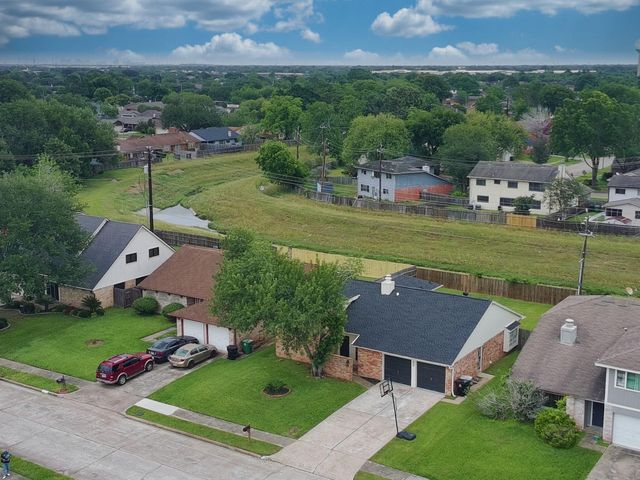 16419 Lost Quail Drive, Houston, TX 77489