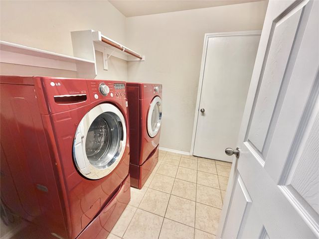 6928 Derbyshire Drive, Fort Worth, TX 76137