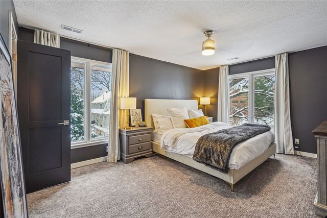 4323 Grand Avenue 428, Des Moines, IA 50312