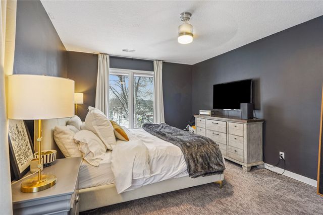 4323 Grand Avenue 428, Des Moines, IA 50312