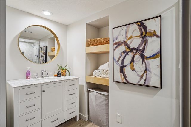 4323 Grand Avenue 428, Des Moines, IA 50312