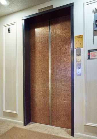 4323 Grand Avenue 428, Des Moines, IA 50312