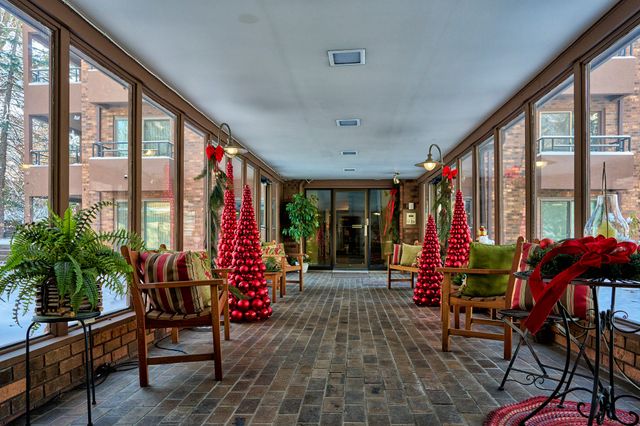 4323 Grand Avenue 428, Des Moines, IA 50312