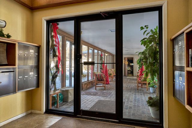 4323 Grand Avenue 428, Des Moines, IA 50312