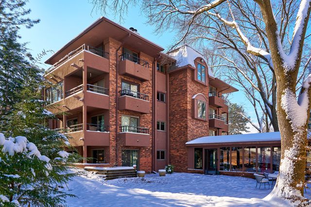 4323 Grand Avenue 428, Des Moines, IA 50312