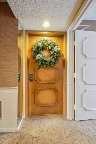 4323 Grand Avenue 428, Des Moines, IA 50312