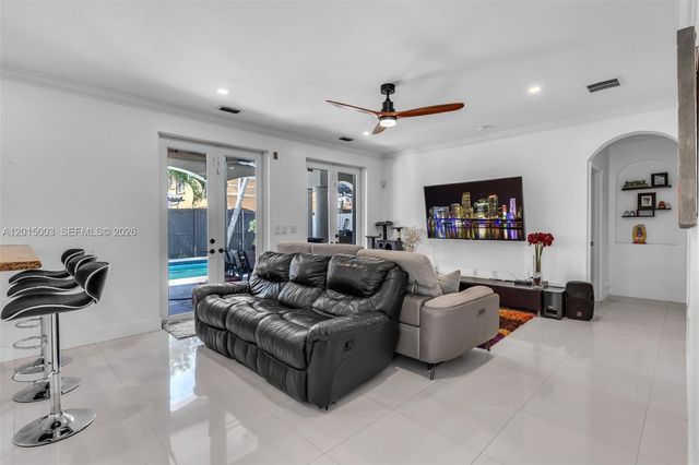 15395 SW 23rd St, Miami, FL 33185