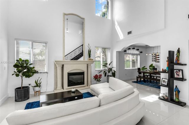 15395 SW 23rd St, Miami, FL 33185
