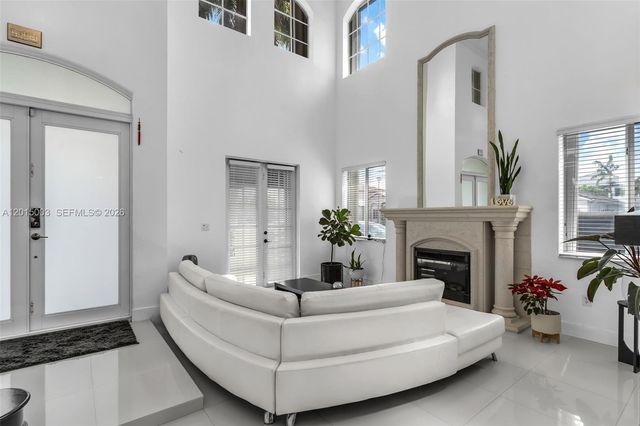 15395 SW 23rd St, Miami, FL 33185