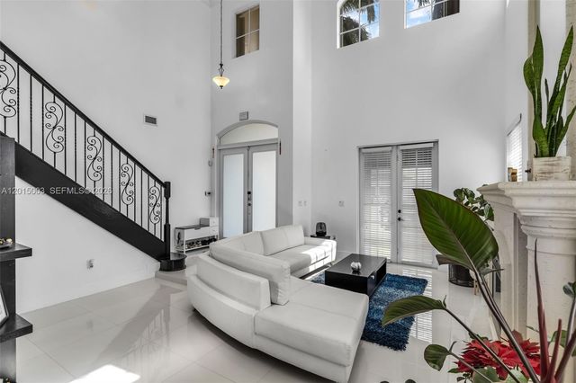 15395 SW 23rd St, Miami, FL 33185