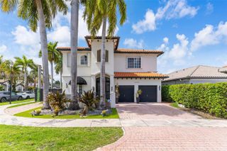 15395 SW 23rd St, Miami, FL 33185