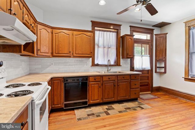 24 E COOVER ST, Mechanicsburg, PA 17055