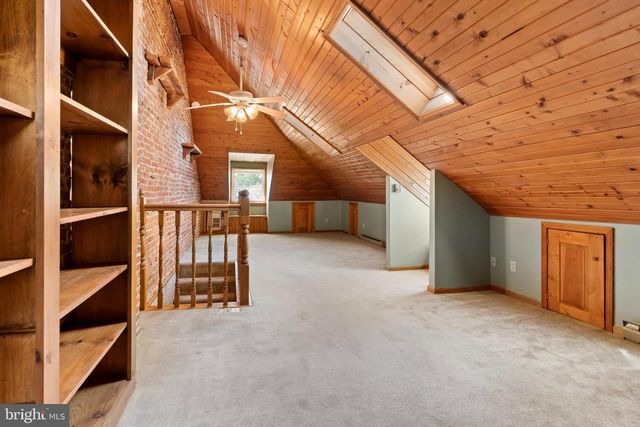 24 E COOVER ST, Mechanicsburg, PA 17055