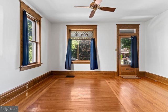 24 E COOVER ST, Mechanicsburg, PA 17055