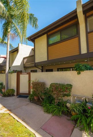 14364 Yukon Avenue 11, Hawthorne, CA 90250