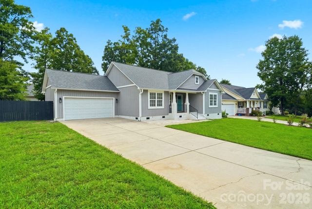 1556 Meadow Glen Lane, Rock Hill, SC 29730