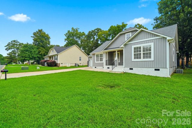 1556 Meadow Glen Lane, Rock Hill, SC 29730