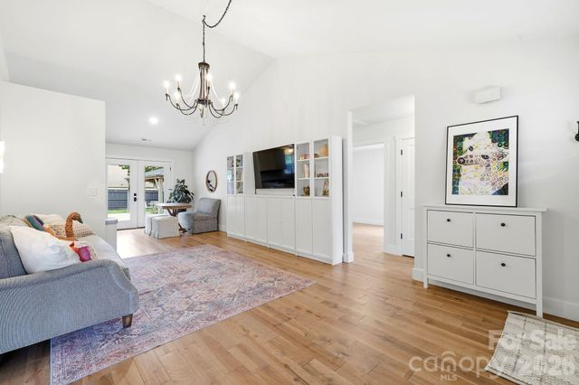 1556 Meadow Glen Lane, Rock Hill, SC 29730
