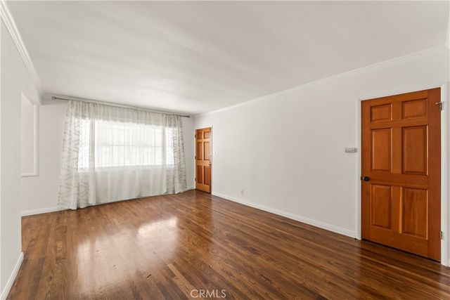 1745 N Mariposa, Los Angeles, CA 90027