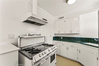 1745 N Mariposa, Los Angeles, CA 90027