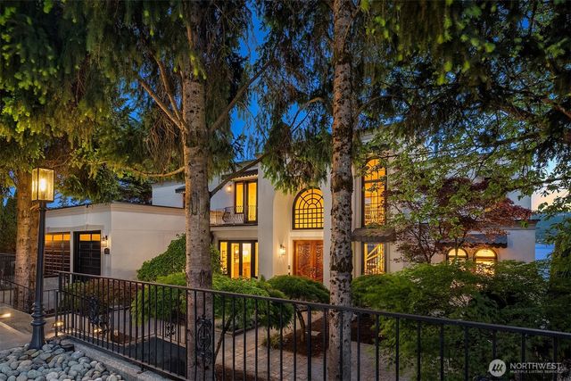 3921 202nd Place SE, Sammamish, WA 98075