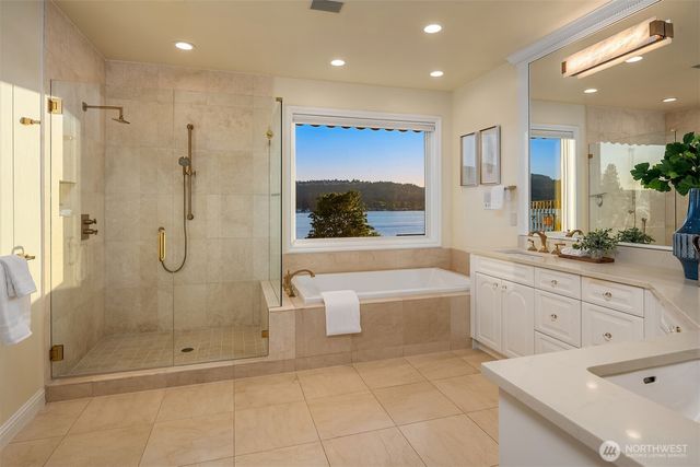 3921 202nd Place SE, Sammamish, WA 98075