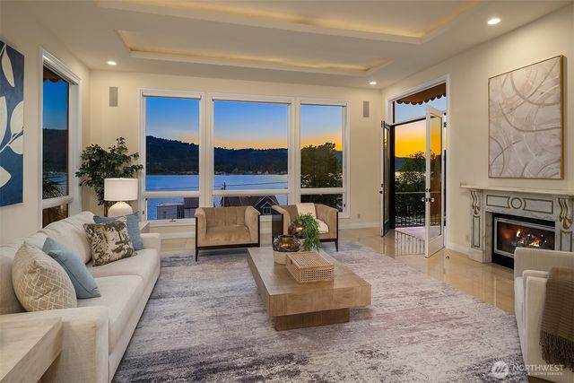3921 202nd Place SE, Sammamish, WA 98075