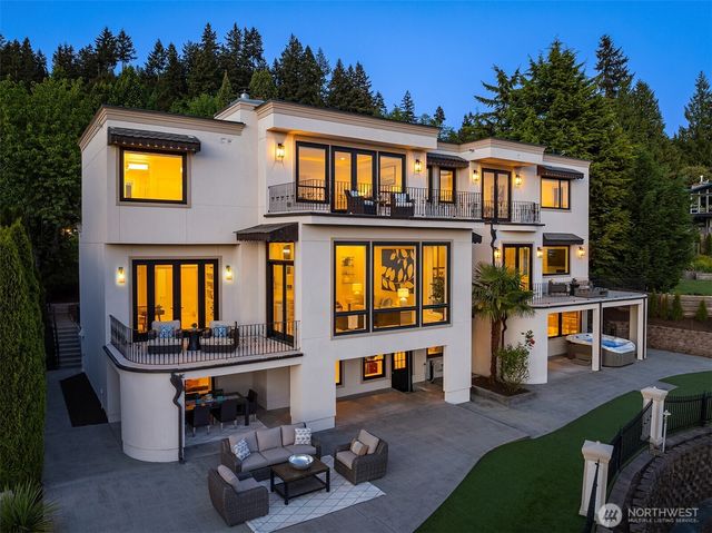 3921 202nd Place SE, Sammamish, WA 98075